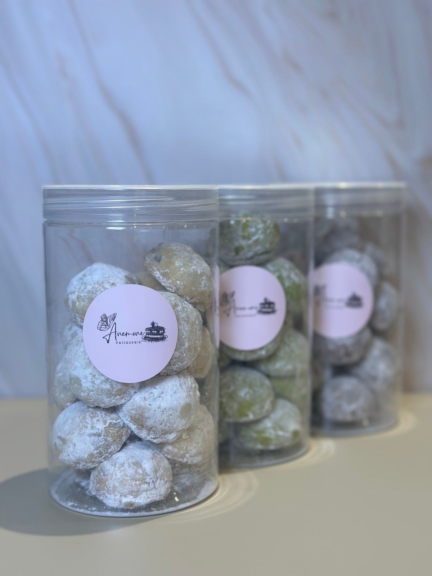 (Pre-order) ‘Snowball Cookies with Macadamia nuts & Cranberries (17-18pcs)